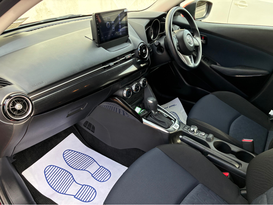 2015 Mazda Demio - image 13