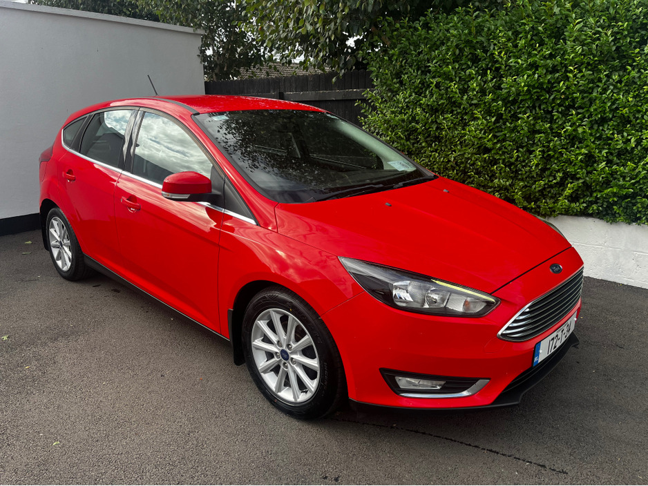 2017 Ford Focus TITANIUM 1.5 HATCHBACK €11,200