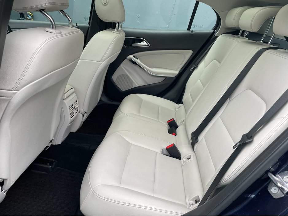 2018 Mercedes-Benz GLA Class - image 9