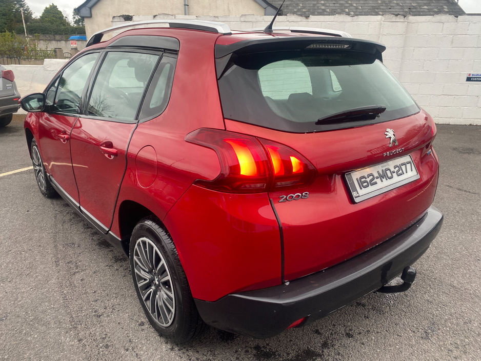 2016 Peugeot 2008 - image 5