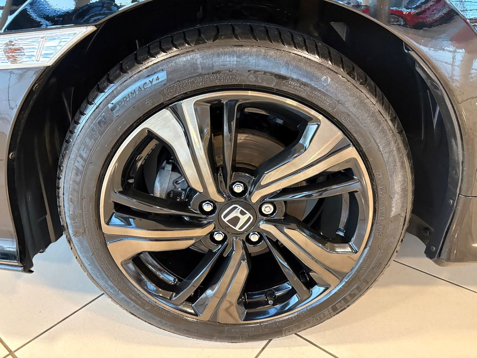 2018 Honda Civic 1.0 VTEC MANUAL=LOW MILES//HUGE SPEC=FULL SERVICE HISTORY=181 Dublin REG=ONLY €200 ANNUAL ROAD TAX//TAILORED FINANCE PACKAGES AVAILABLE=TRADE INS WELC €17,995