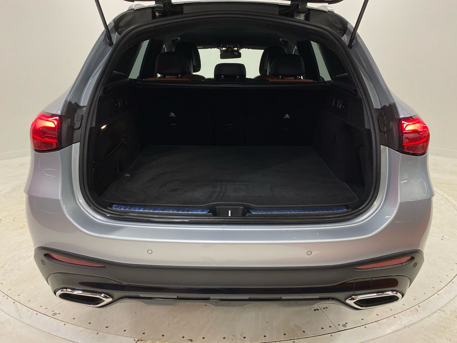 2024 Mercedes-Benz GLC Class - image 21