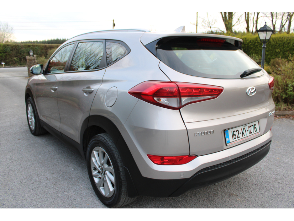 2016 Hyundai Tucson - image 3