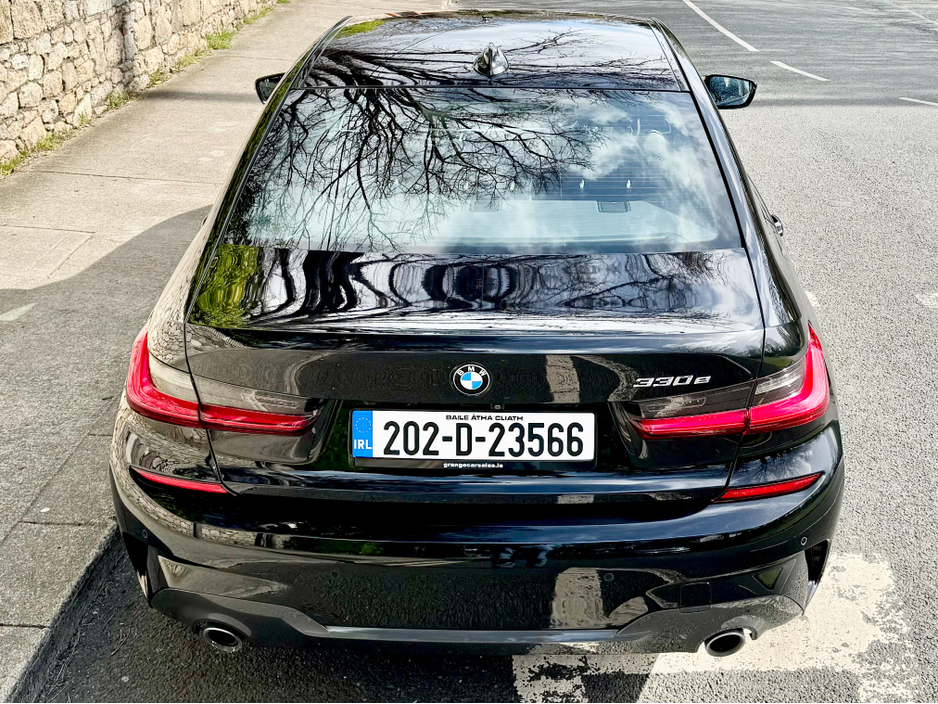 2020 BMW 3 Series - image 11