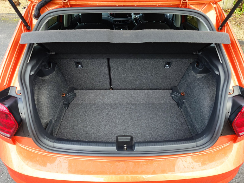 2018 Volkswagen Polo - image 15