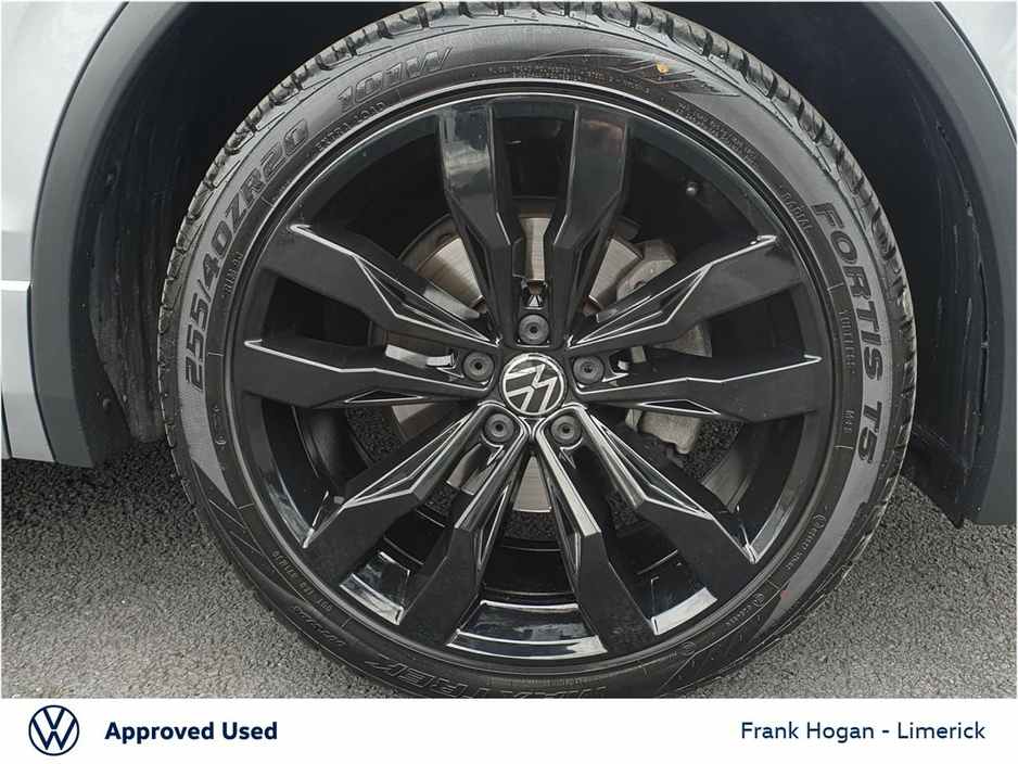 2023 Volkswagen Tiguan Allspace - image 9