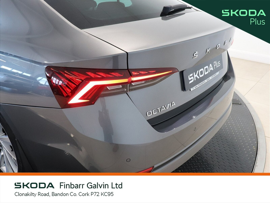 2023 Skoda Octavia - image 20