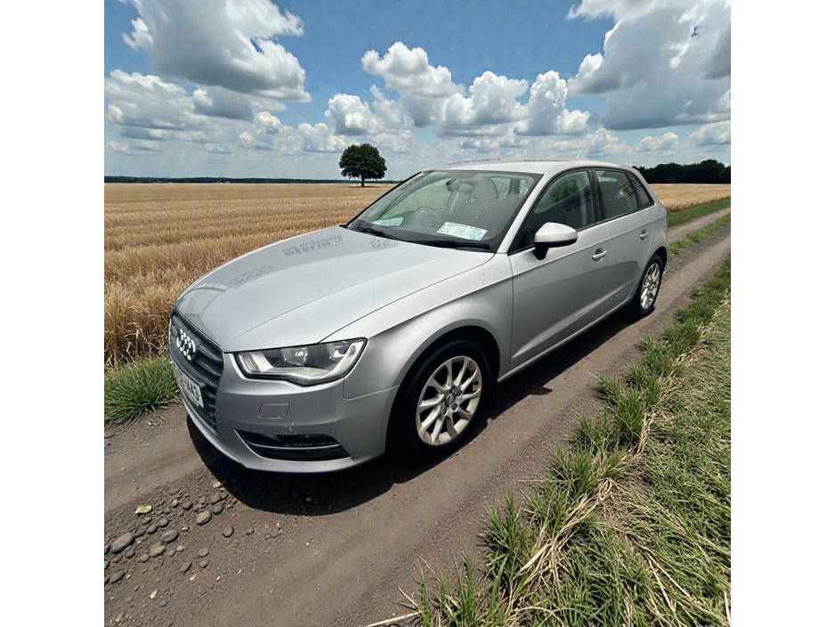 2014 Audi A3 1.6 TDI SE €9,888