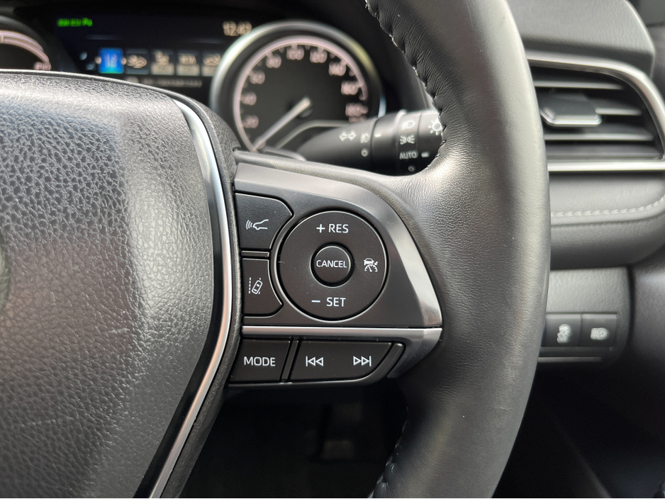 2020 Toyota Camry - image 21