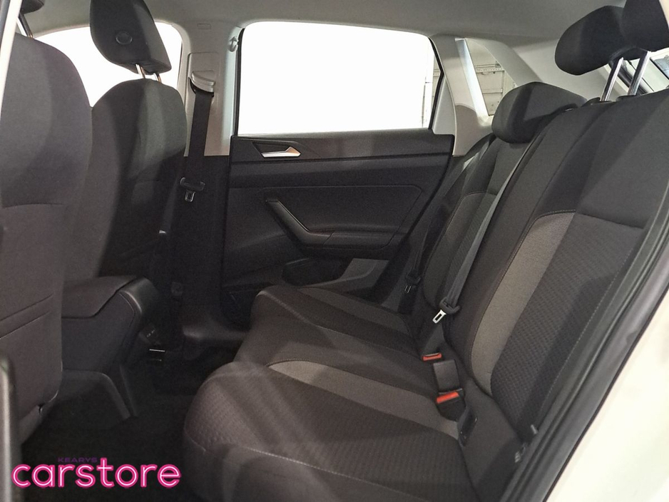 2022 Volkswagen Polo - image 10