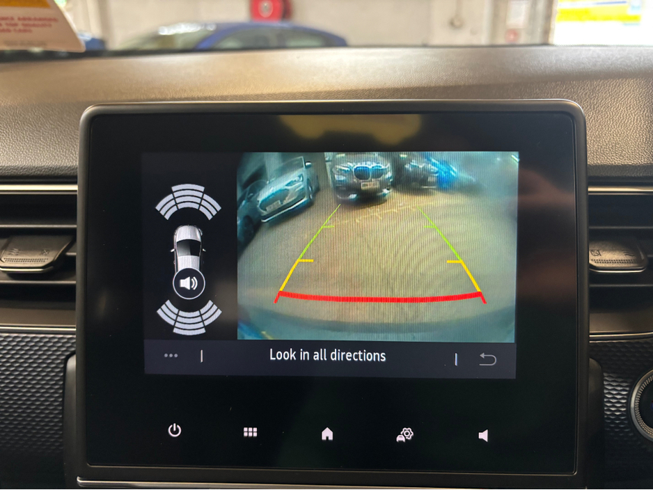 2022 Renault Arkana E-TECH ICONIC HYBRID 14 145 AUTO €19,999