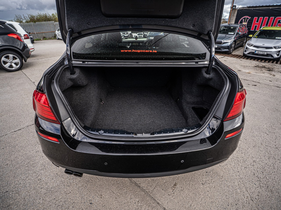 2016 BMW 5 Series - image 34