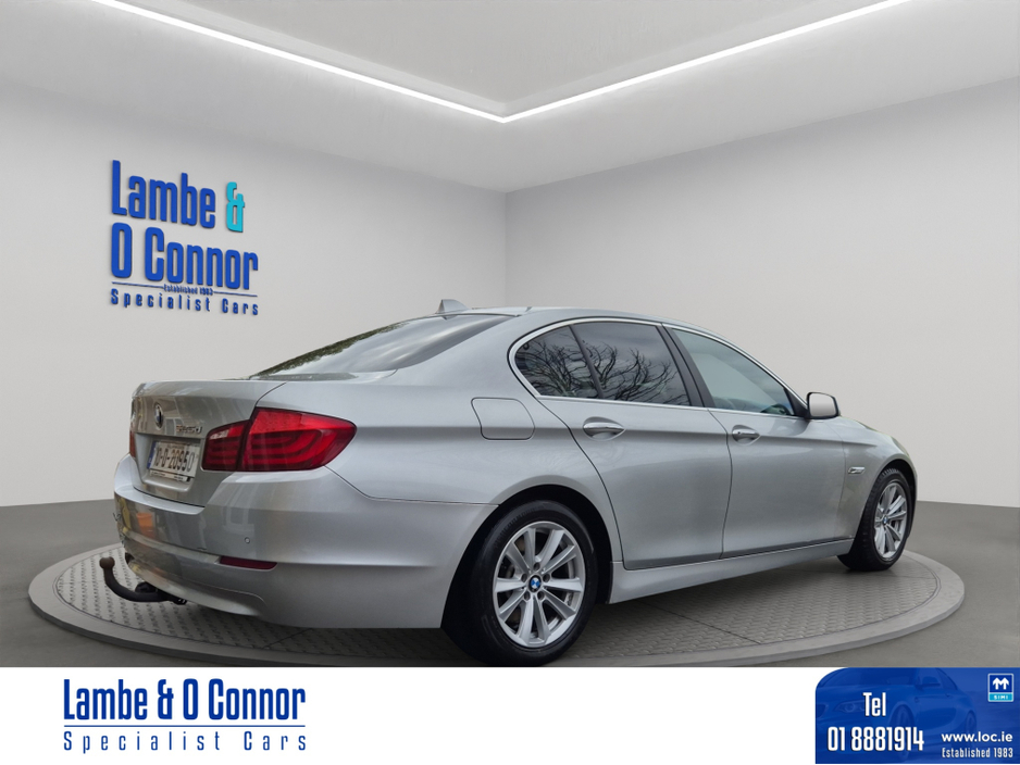 2010 BMW 5 Series - image 9