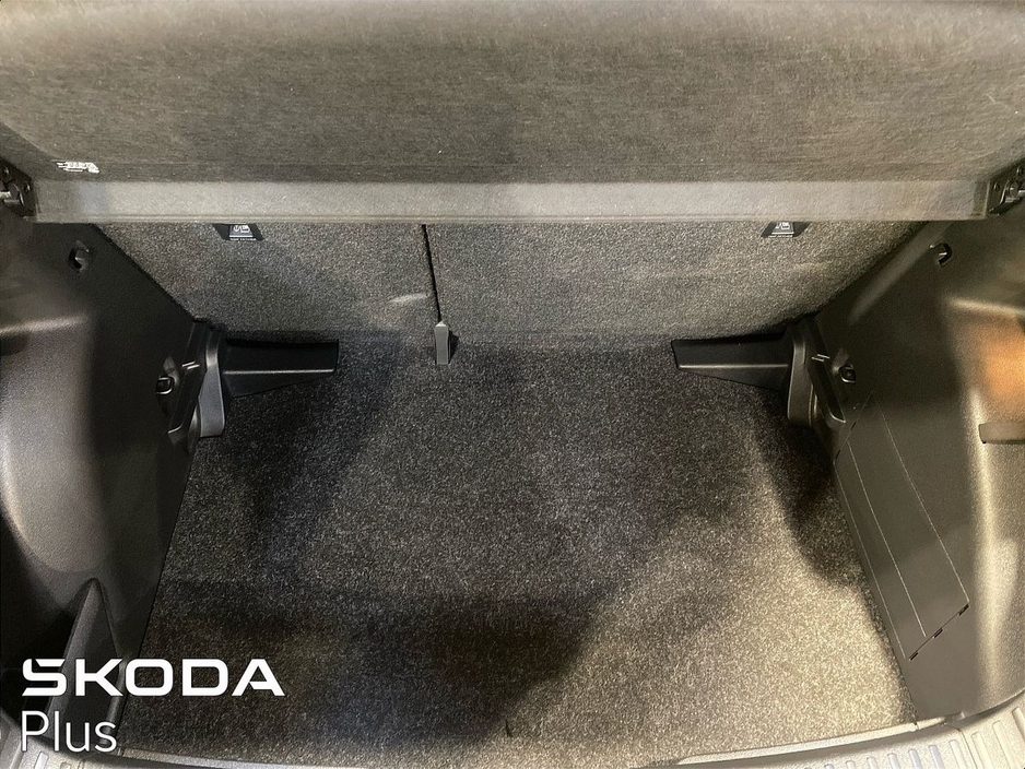 2025 Skoda Fabia - image 9