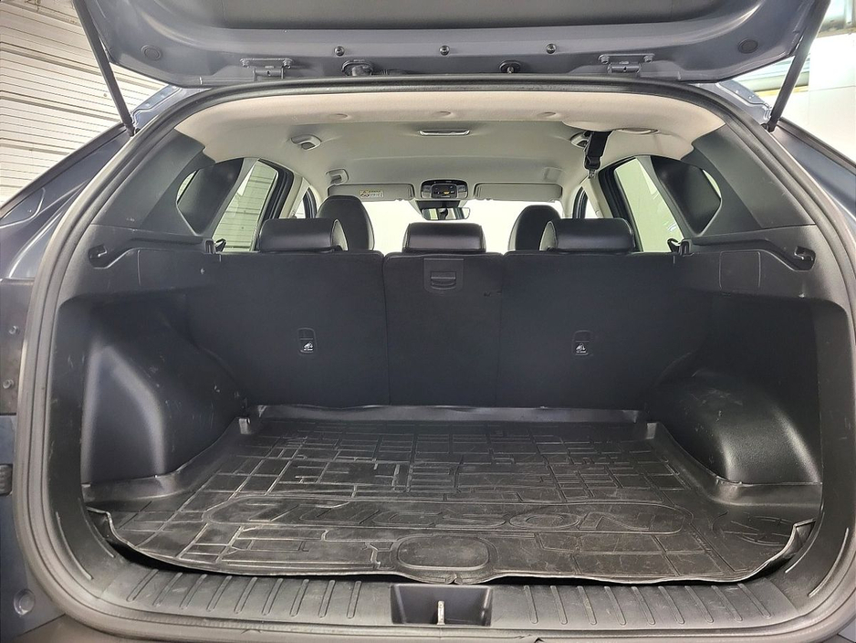 2022 Hyundai Tucson - image 10