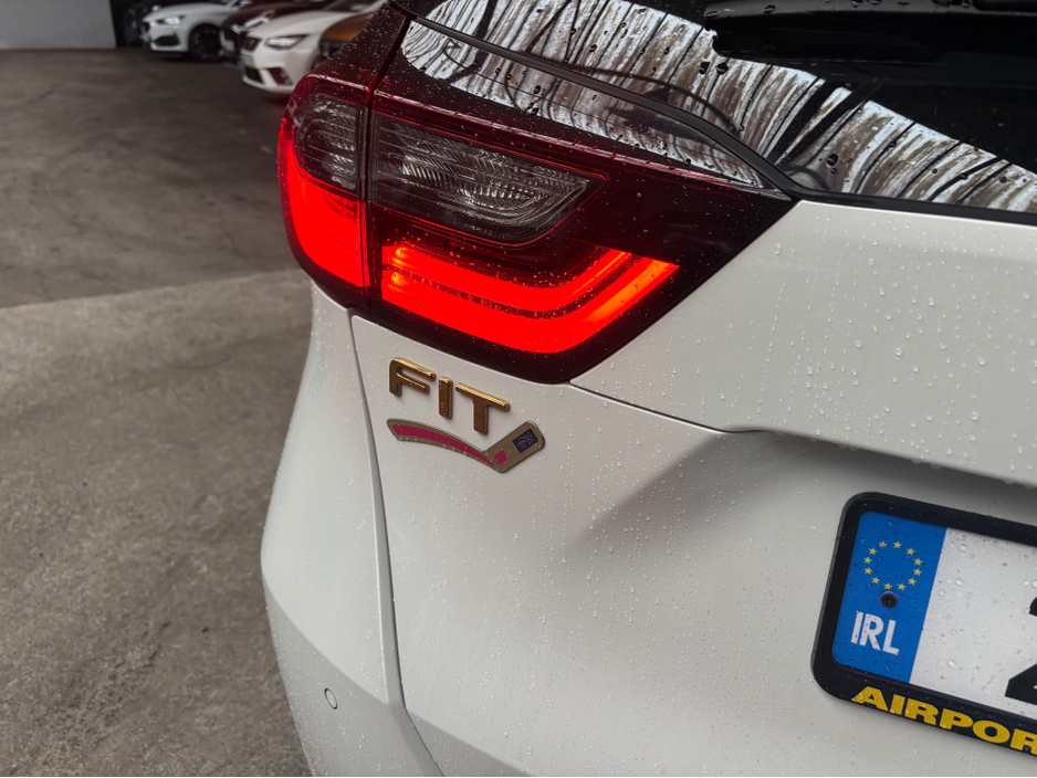 2021 Honda Jazz - image 6