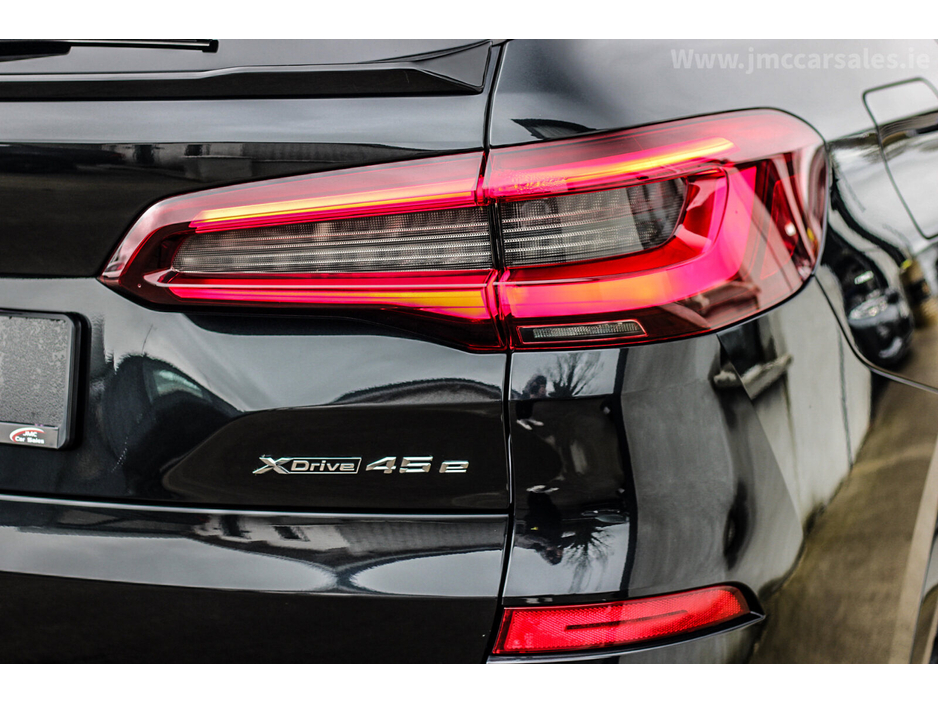 2022 BMW X5 - image 13