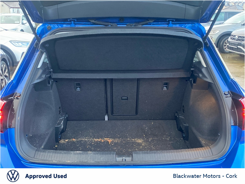 2019 Volkswagen T-Roc - image 10