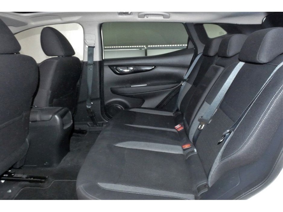 2021 Nissan Qashqai 1.3 PET SE 6SPD *PANORAMIC ROOF*REVERSE CAM*PARK SENSORS* €22,890