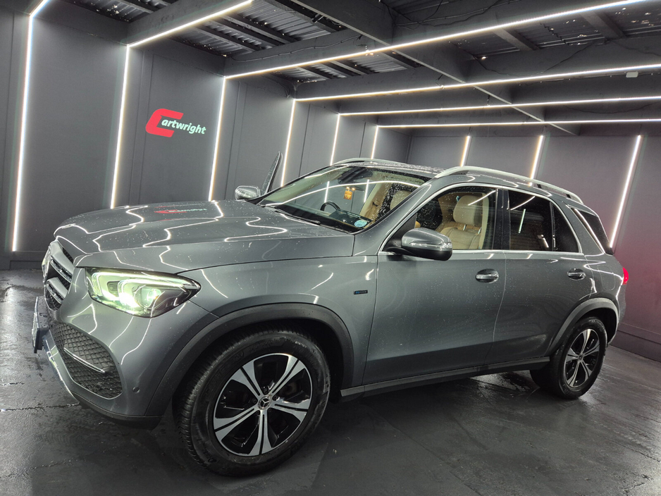 2021 Mercedes-Benz GLE Class - image 25