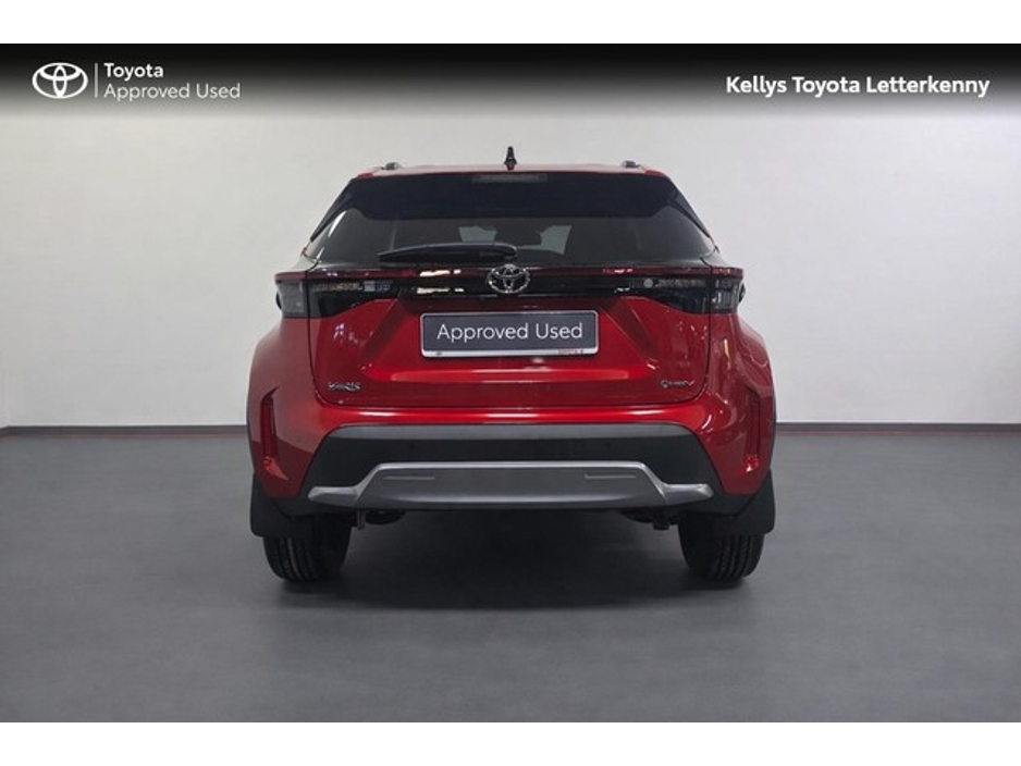 2025 Toyota Yaris Cross - image 5