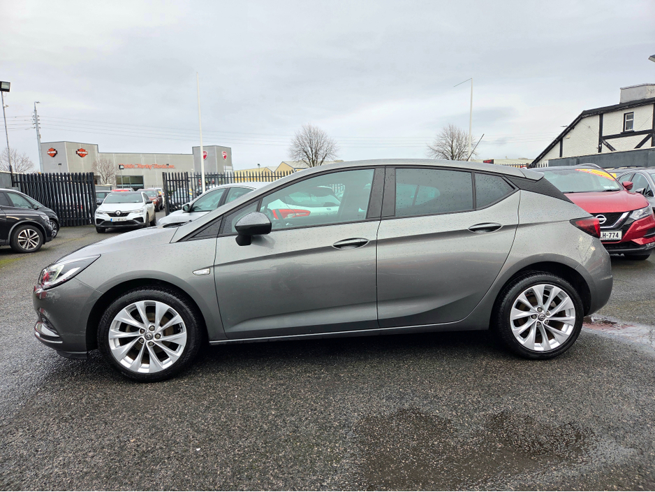 2019 Opel Astra - image 4