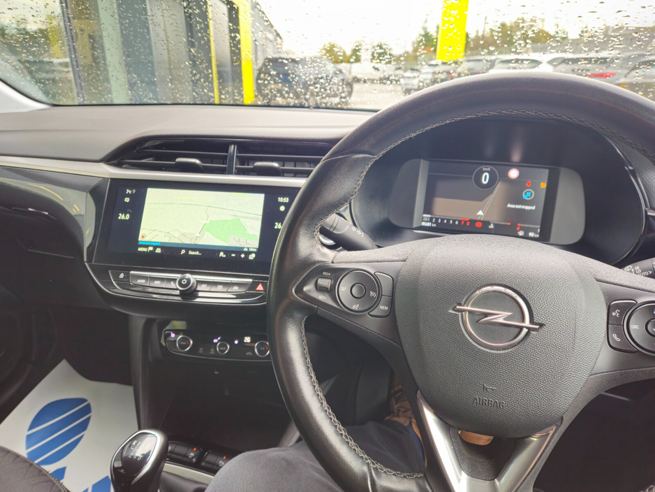 2022 Opel Corsa - image 12