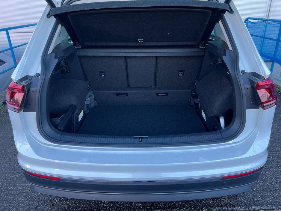 2018 Volkswagen Tiguan HIGHLINE 2.0 TDI 4MOTION // LEATHER HEATED SEATS // DIGITAL CLUSTER //360 SURROUND PARKING CAMERAS €26,900