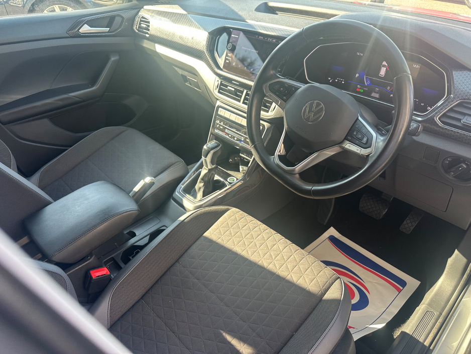 2023 Volkswagen T-Cross - image 7