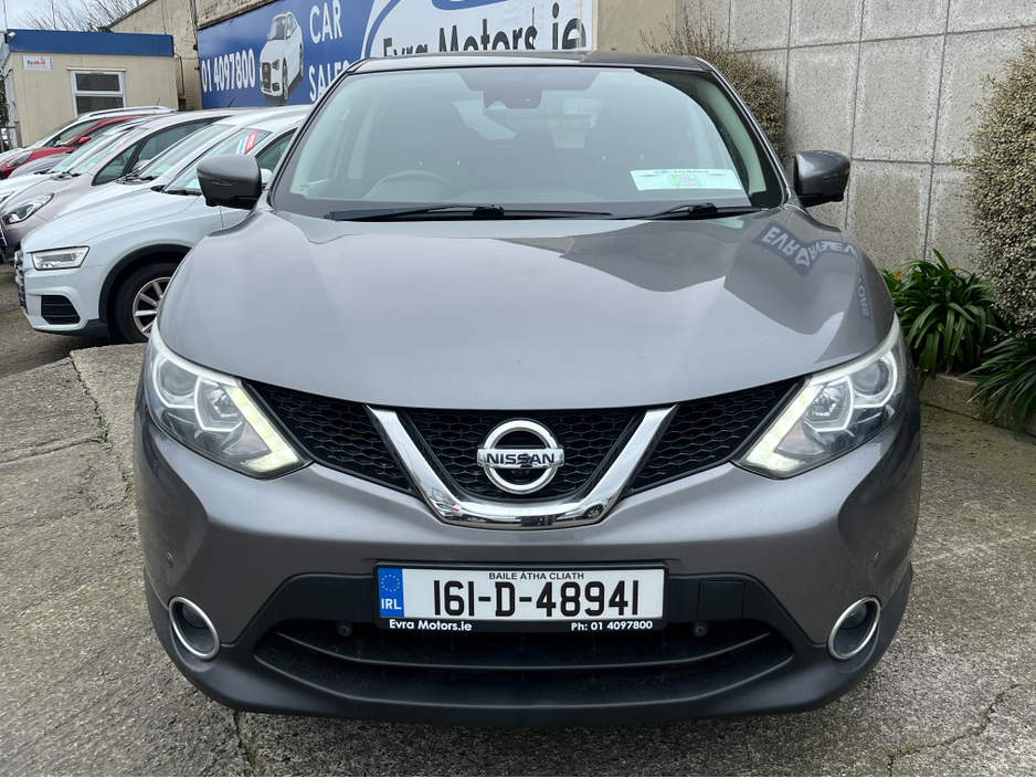 2016 Nissan Qashqai - image 2