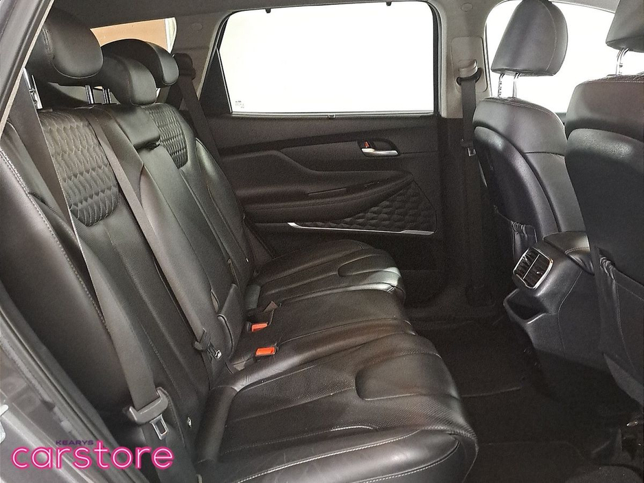 2019 Hyundai Santa Fe - image 13