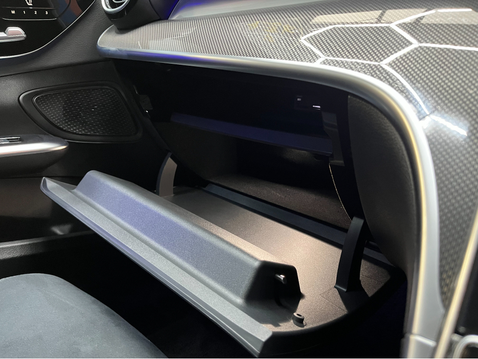 2024 Mercedes-Benz C Class €54950 2024 MERCEDES-BENZ C350E SPORTS 2.0 AUTOMATIC / CRUISE CONTROL / 360° PARKING CAMERA / ELECTRIC MEMORY & HEATED SEATS / PADDLE SHIFTERS / PANORAMIC SUNROOF / AMBIENT LIGHTS €54,950