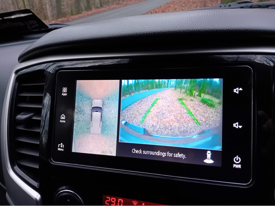 2019 Mitsubishi L200 " INTENSE " 6 SPEED 4DR 2.3 DID  4x4  6 SPEED @ REDDY2DRIVE LTD €25,000