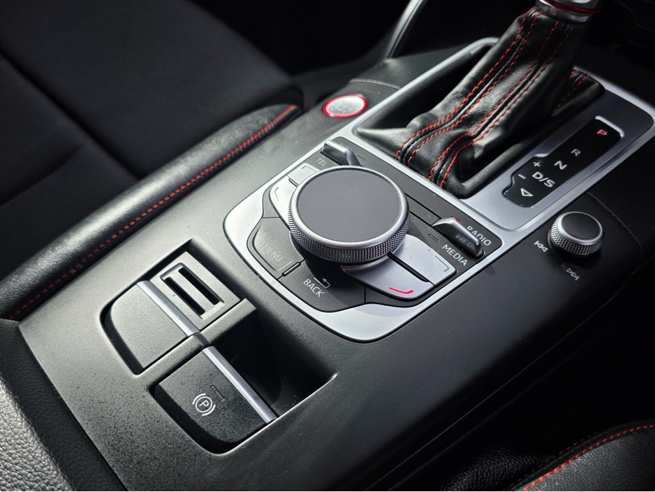 2015 Audi S3 - image 19