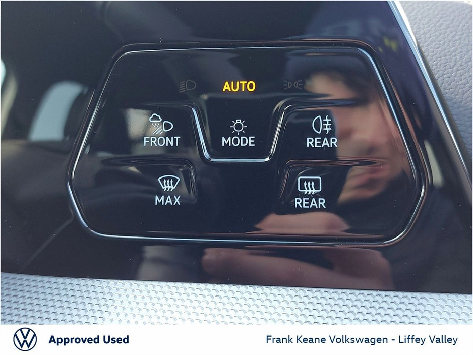 2025 Volkswagen Golf - image 16