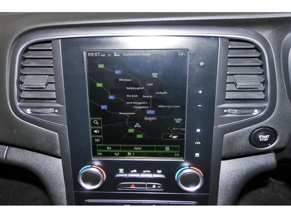 2017 Renault Megane - image 21