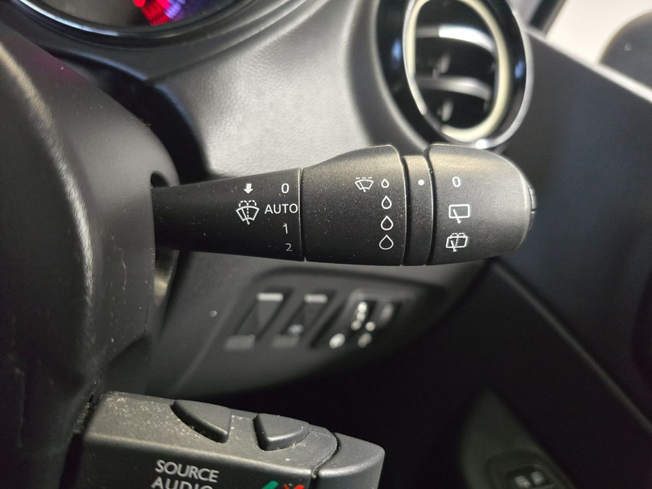 2019 Renault Captur - image 15