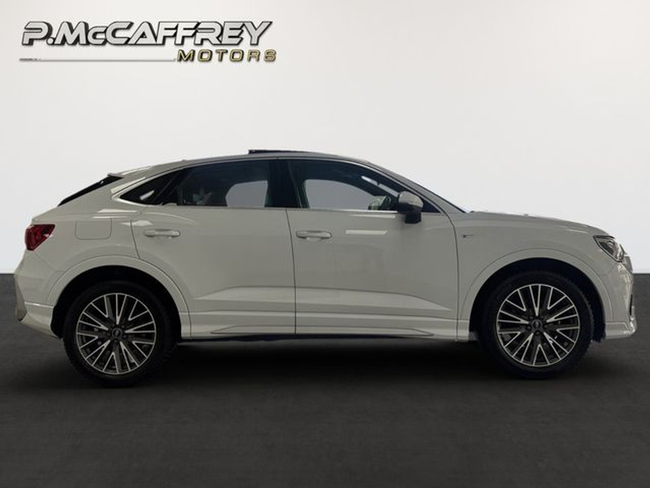 2021 Audi Q3 - image 4