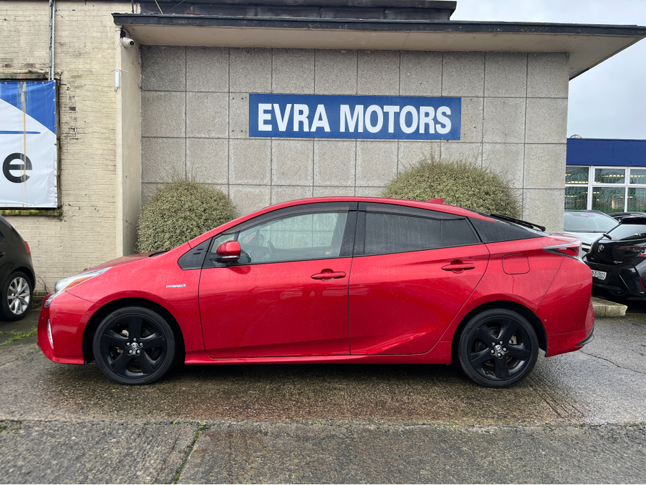 2018 Toyota Prius TOURING SELECTION AUTOMATIC 1.8 HYBRID PETROL //HIGH SPEC//FULL LEATHER HEATED SEATS//HEAD UP DISPLAY//ADAPTIVE CRUISE CONTROL//REVERSE CAMERA// €16,950