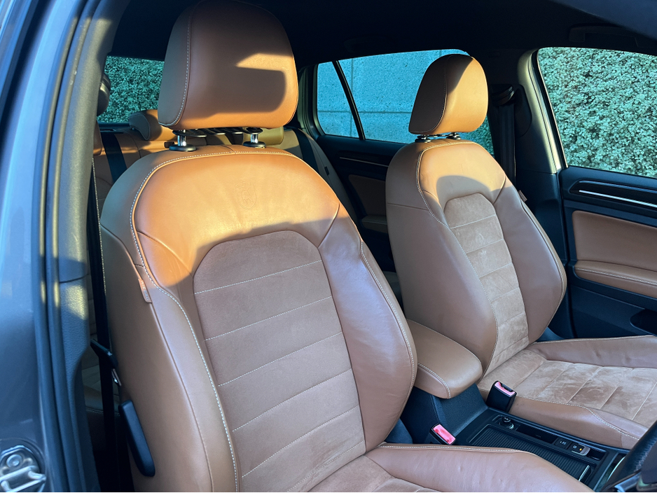 2014 Volkswagen Golf EDITION 40 AUTOMATIC 1.4 PETROL //HALF LEATHER SEATS//HEATED SEATS//REVERSE CAMERA//ADAPTIVE CRUISE CONTROL//KEYLESS ENTRY// €13,950