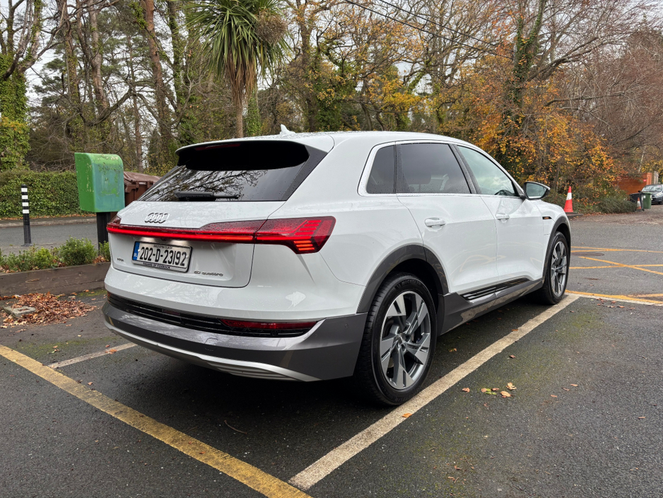 2020 Audi e-tron AUDI E TRON '50' - QUATTRO 'SPORT' FASH - 2 KEYS €23,900