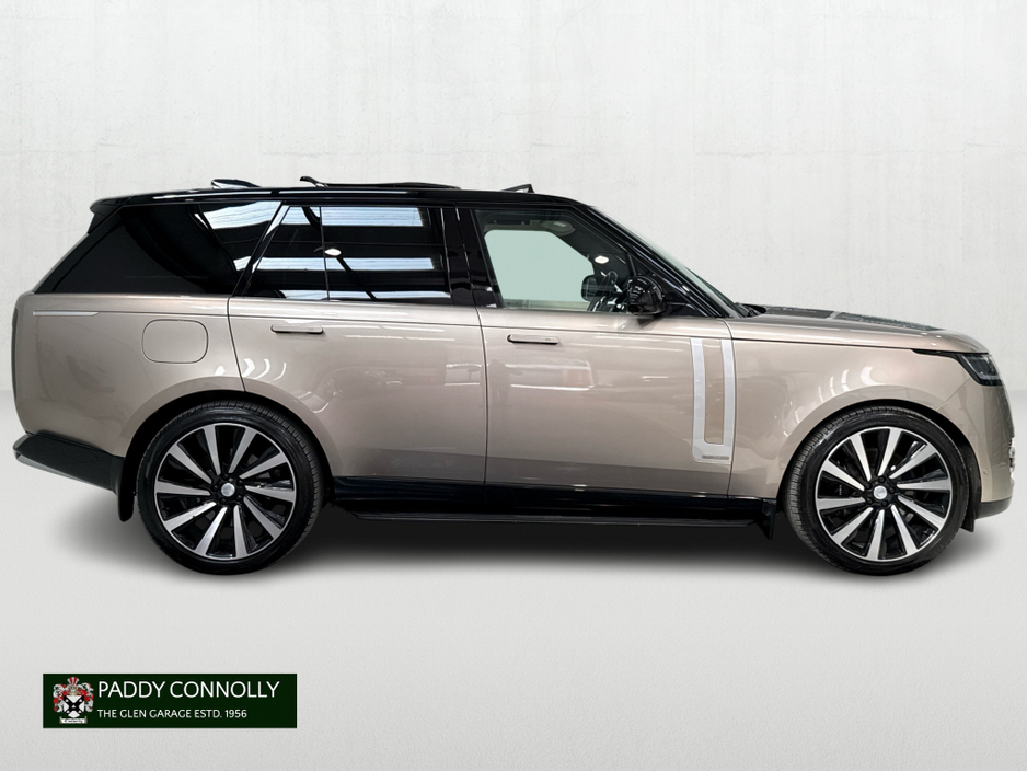 2024 Land Rover Range Rover Sport - image 3