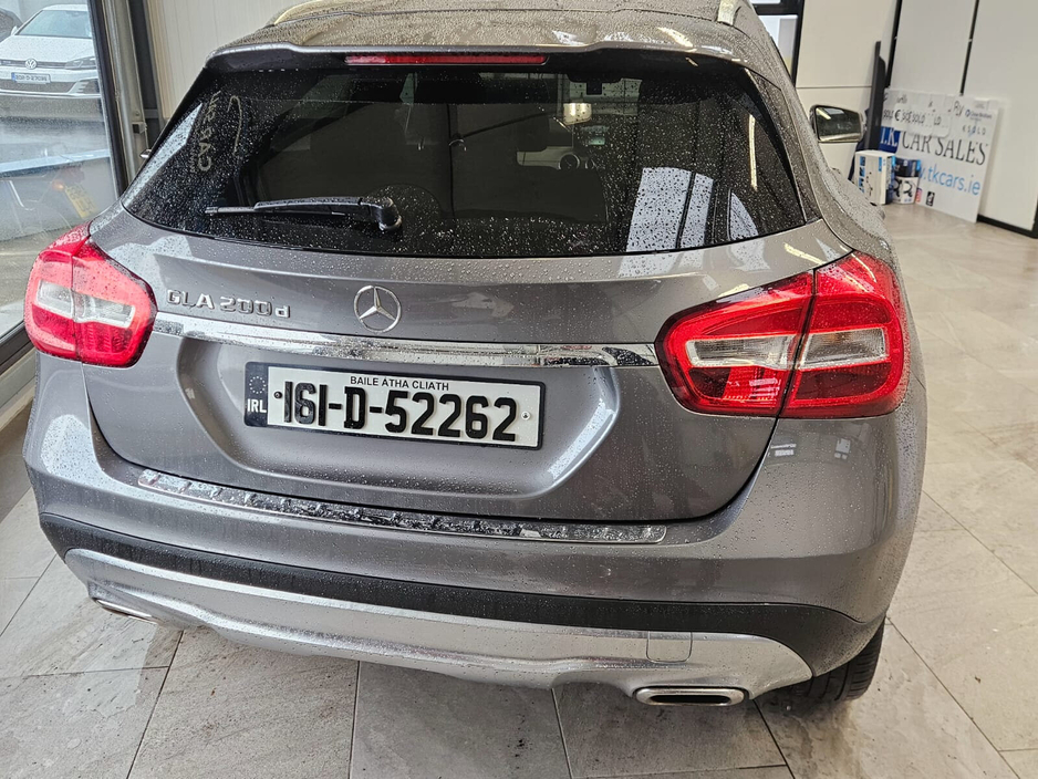 2016 Mercedes-Benz GLA Class - image 5