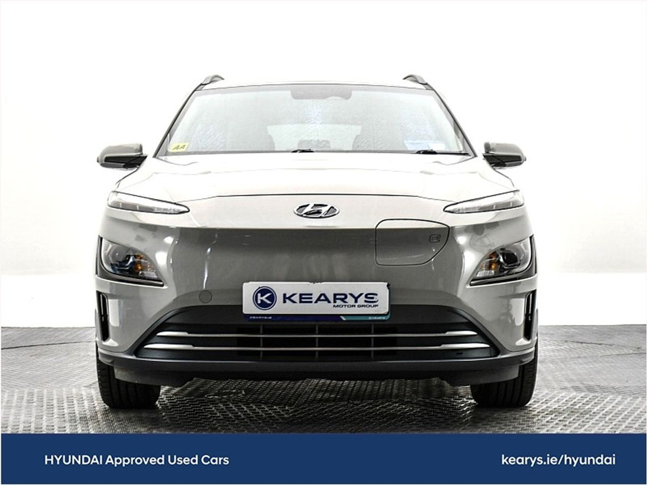 2022 Hyundai Kona EV Premium 64 kWh €22,490