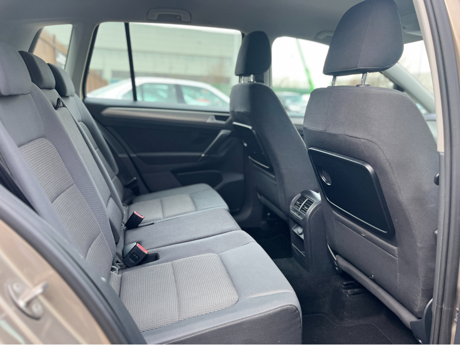 2016 Volkswagen Golf SV SV CL 1.6 TDI MANUAL 110HP 5DR,MANUAL, VERY LOW KMS €12,995