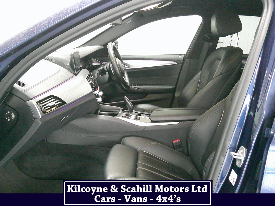 2019 BMW 5 Series - image 12