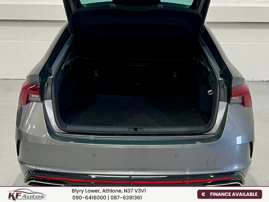 2023 Skoda Octavia - image 10