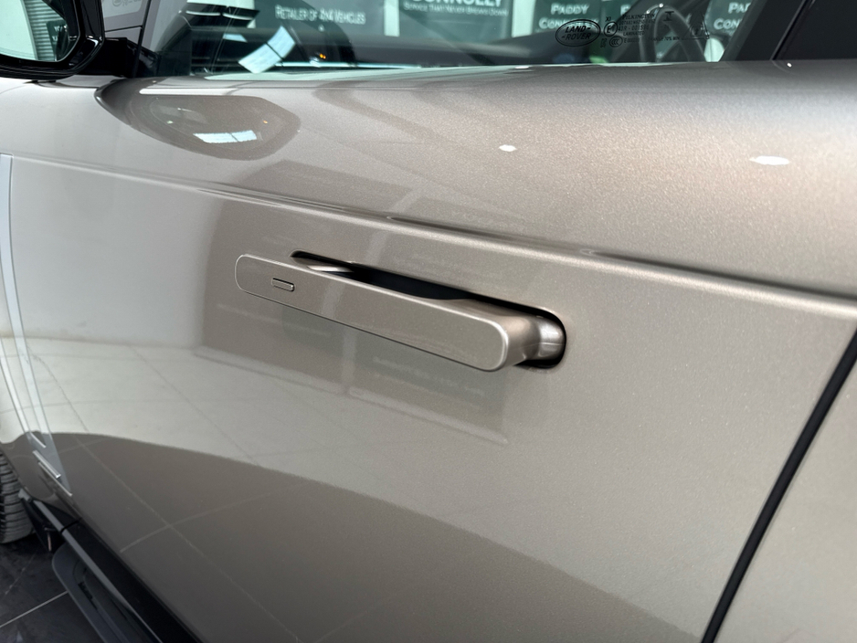 2024 Land Rover Range Rover Sport - image 39