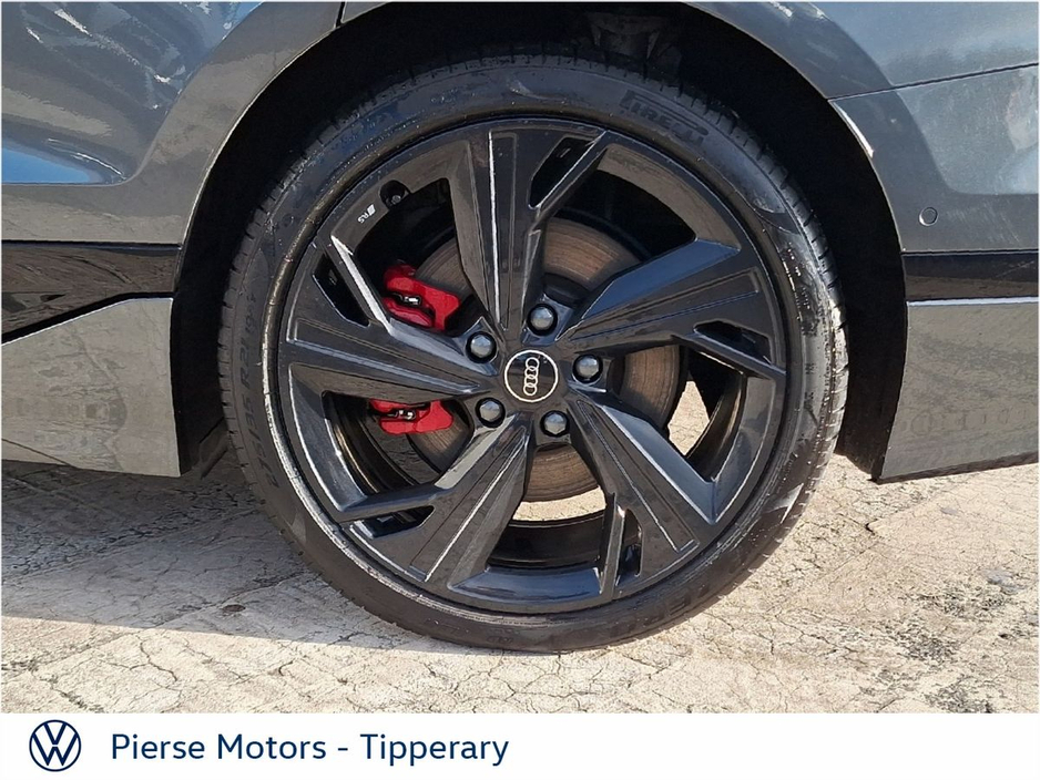 2025 Audi A6 Avant e-tron - image 8