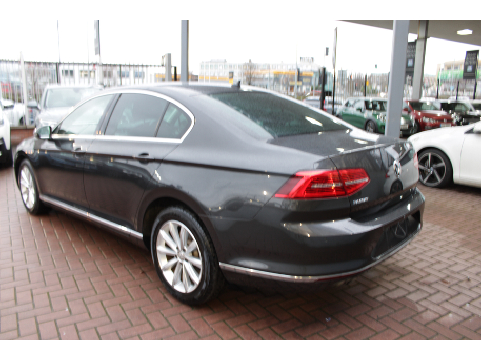 2018 Volkswagen Passat 2.0TDI 150BHP ELEGANCE EDITION 4DR SALOON // 1 OWNER IN IMMACULATE CONDITION // WELL WORTH VIEWING // BUY WITH CONFIDENCE AA AND SIMI APPROVED DEALER 2025 // FINANCE ARRANGED // TRADE INS WELCOME // €19,950